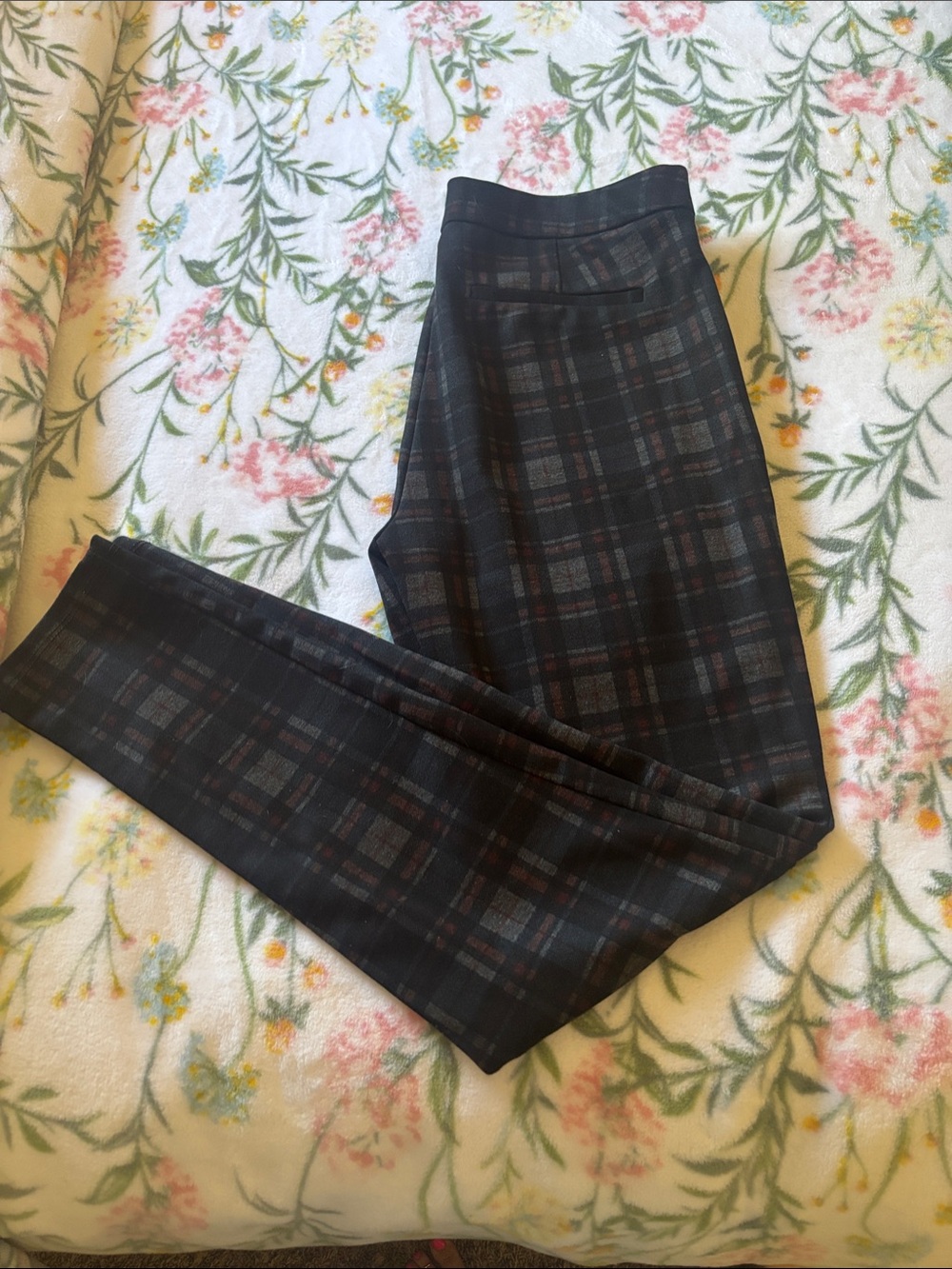love, Fire Black and Gray Plaid Skinny Pants